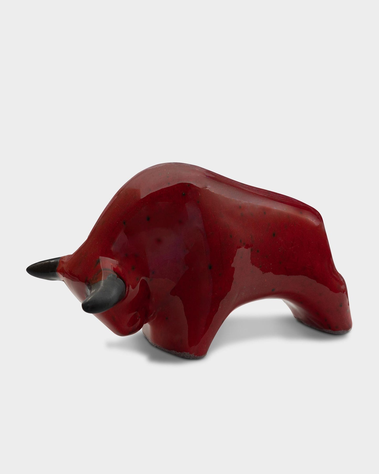 Bulle 1010: Glasur Rot / Schwarze Hörner