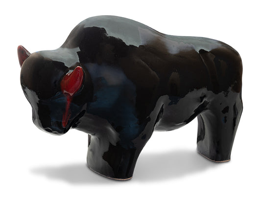 Bull 1013: Glaze Black glossy / Red Horns
