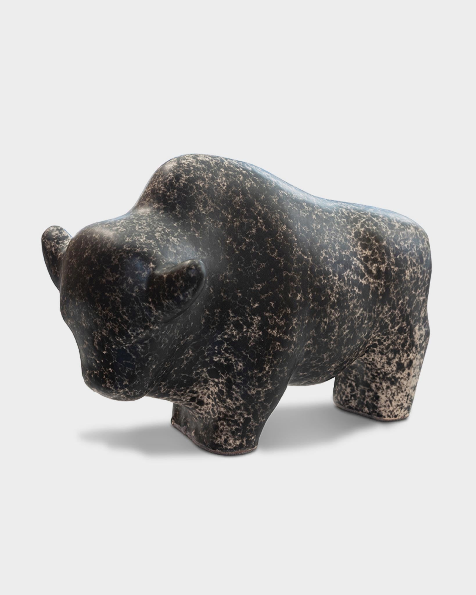 Bull 1012: Black and white spotted glaze